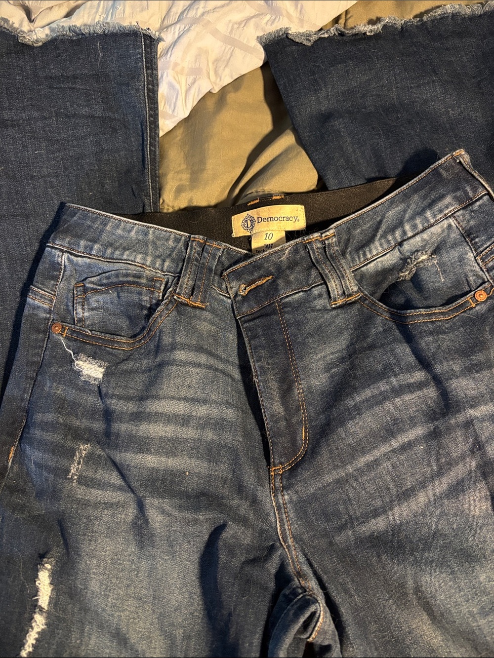 Democracy women’s Distressed Blue Jeans